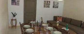 Chateau de Bonnevaux Villeneuve-de-Marc Couette-café