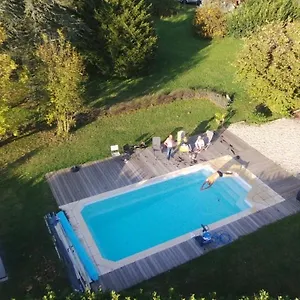 D'hotes Le Cedre Bleu Guest house