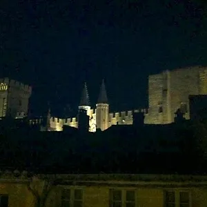 https://studio-vue-palais-des-papes.aixenprovencehotels.org